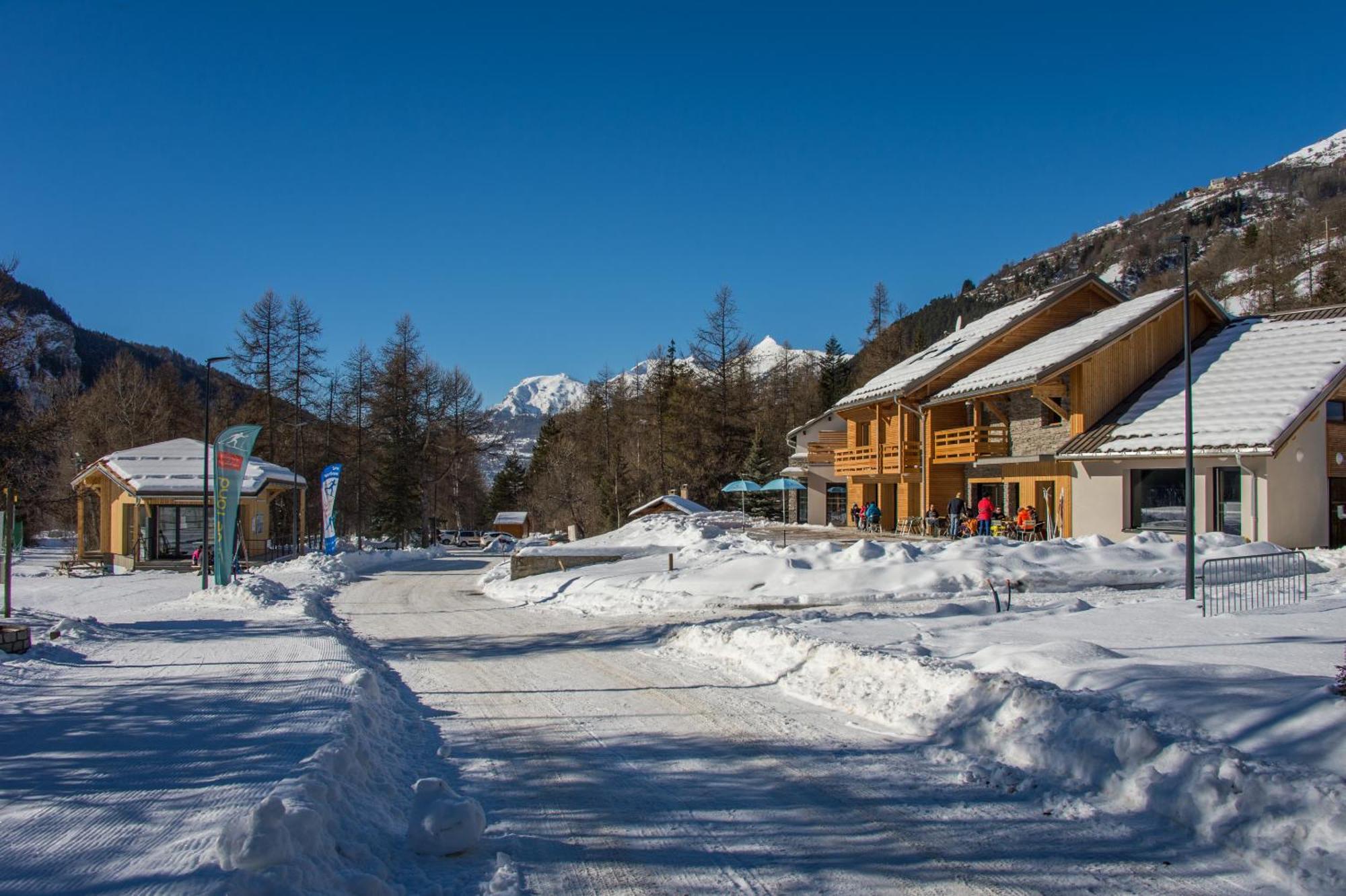 Auberge De La Graviere Orcieres Luaran gambar